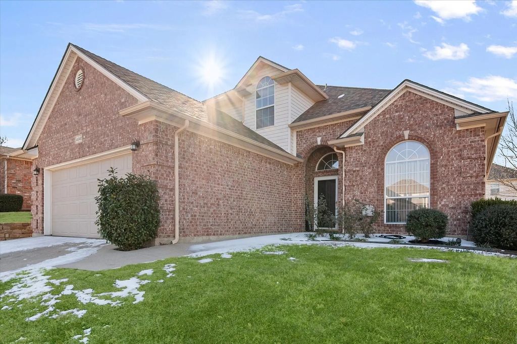 4840 Valley Springs Trail, Fort Worth