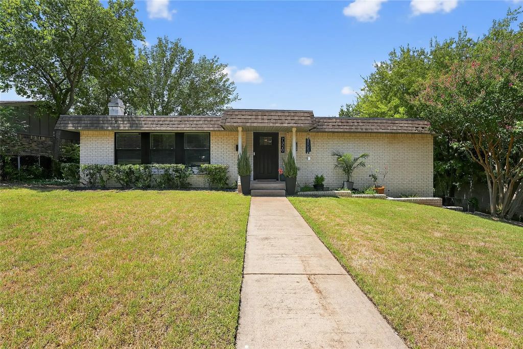7320 Natalie Drive, Fort Worth