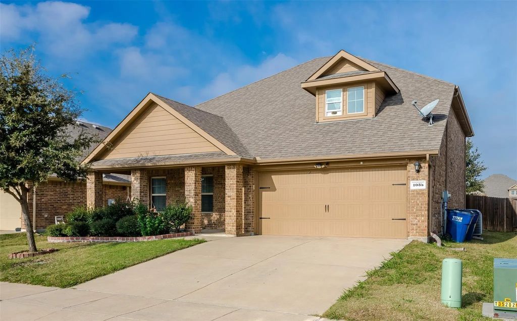 1035 Sadie Street, Forney