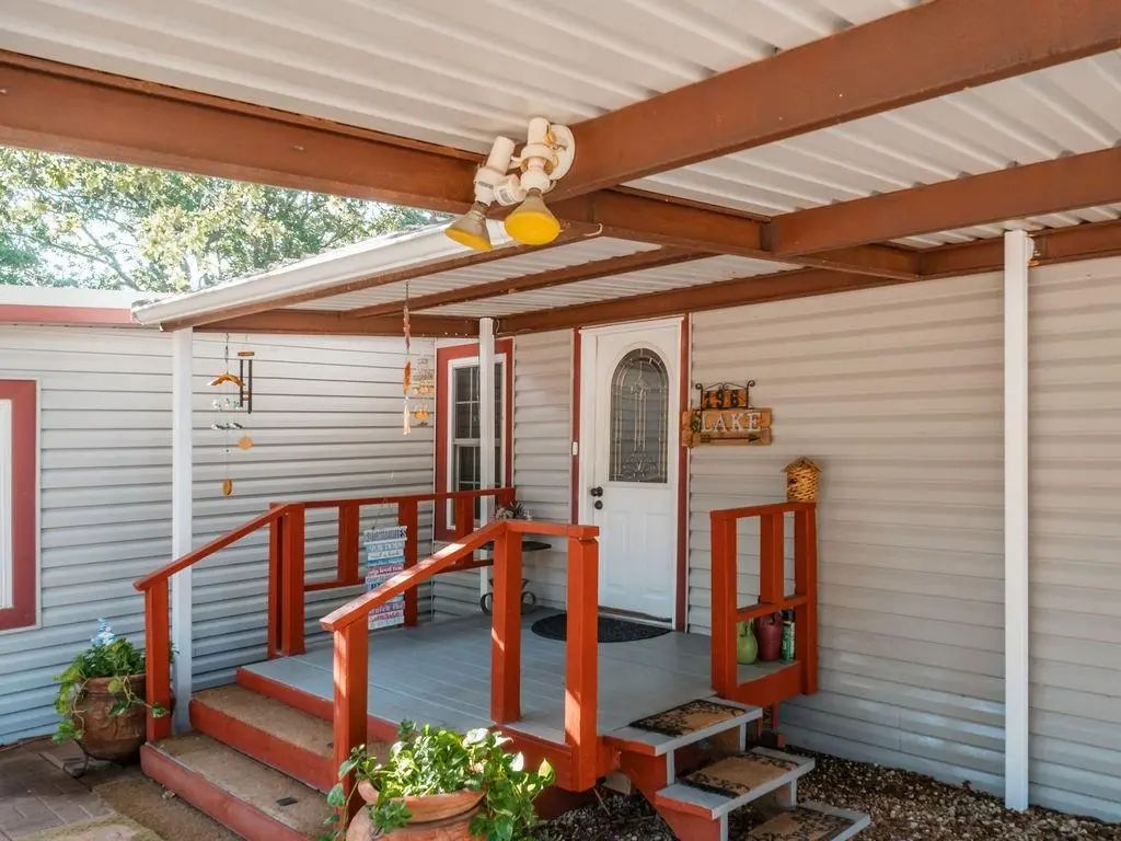 196 S Perch Road, Bowie