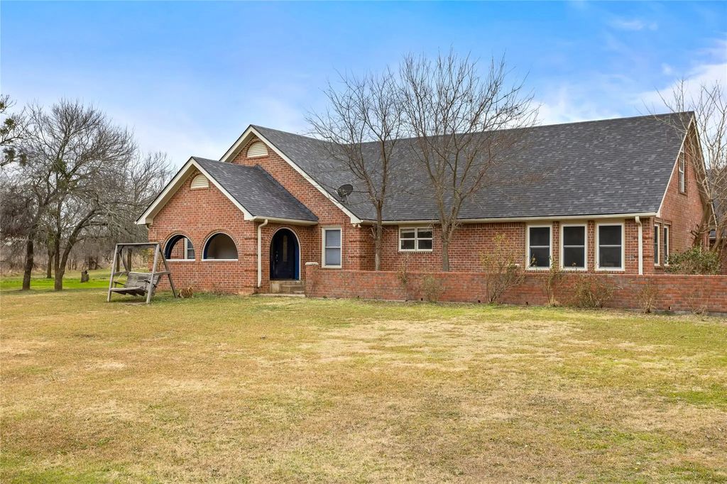 655 Naylor Road, Sherman
