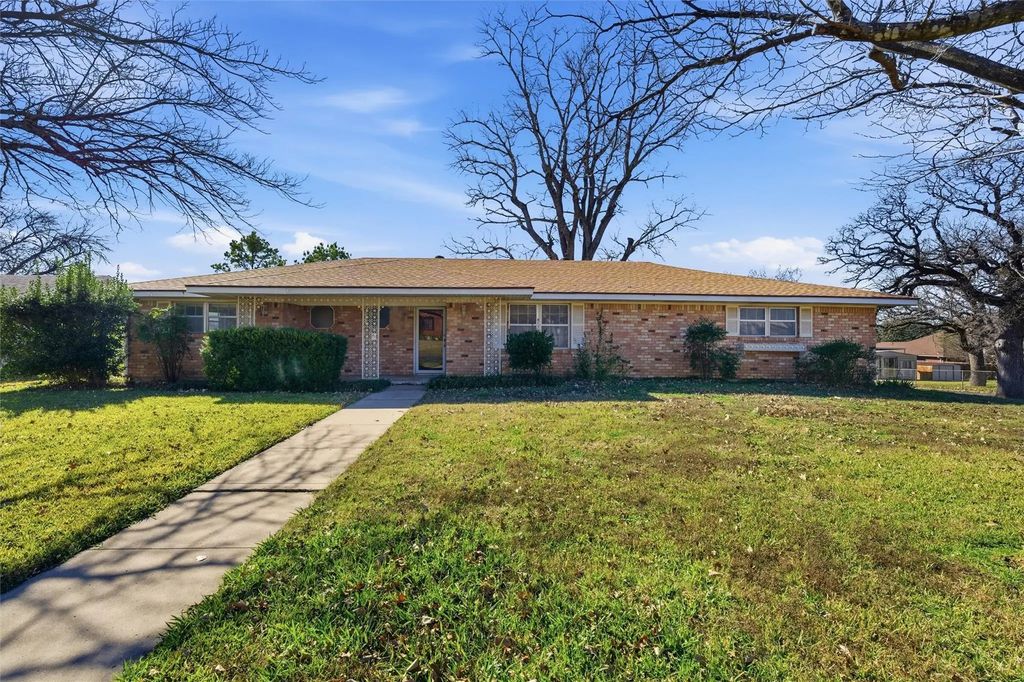 1701 Berkshire Street, Waco