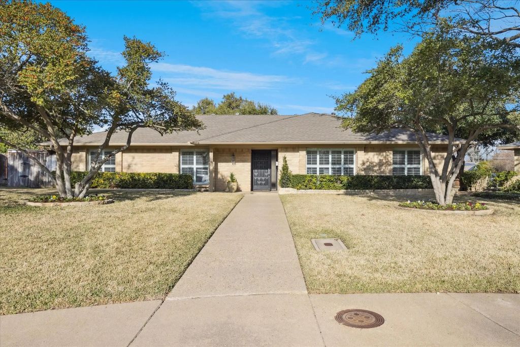 12650 Harriet Circle, Dallas