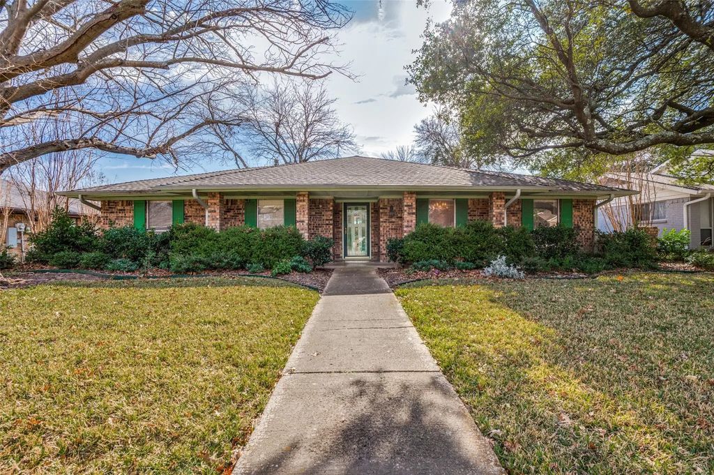 1900 Macao Place, Plano