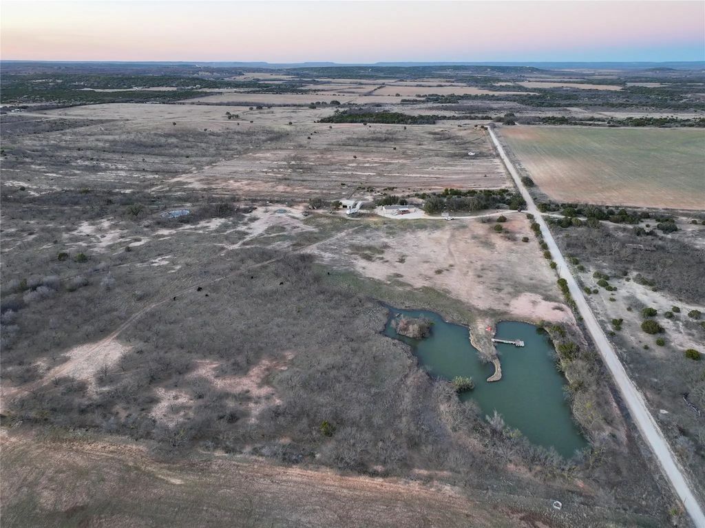 322 County Road 494, Novice