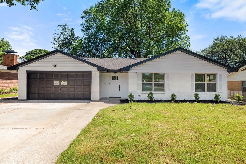 9056 Berkshire Drive, Frisco