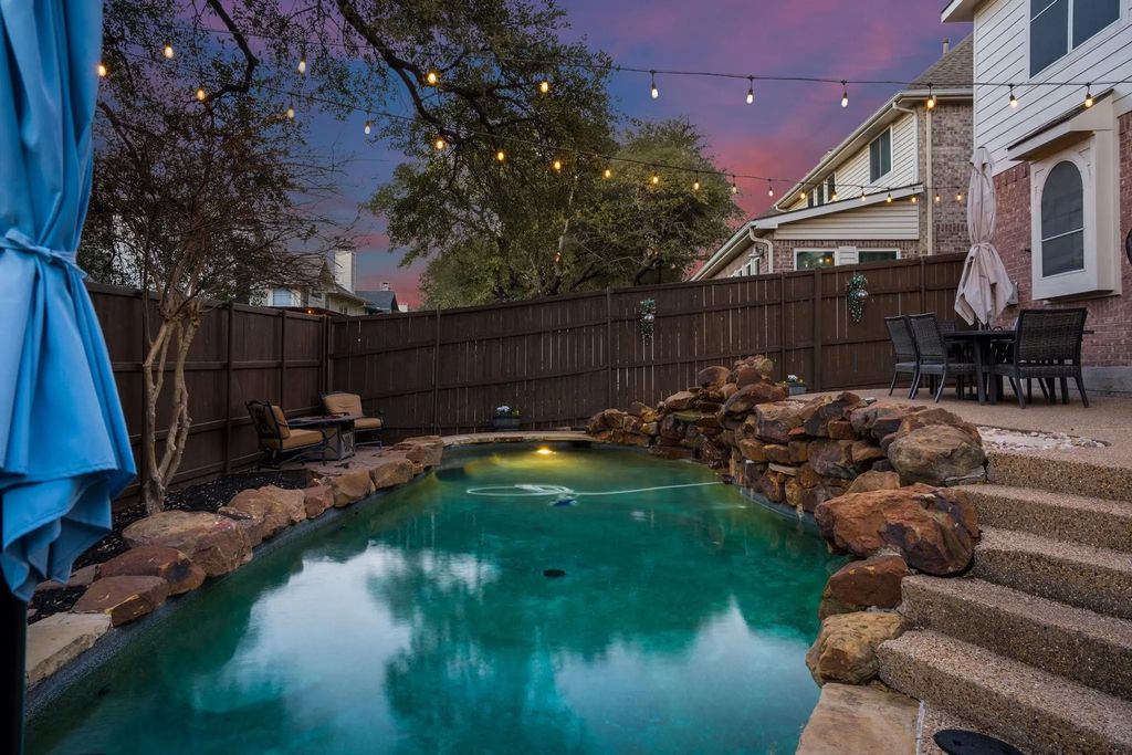 2313 Sunflower Lane, Flower Mound