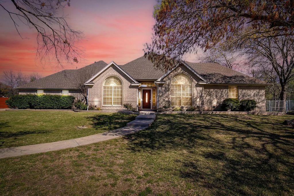 2300 Walter Smith Road, Azle