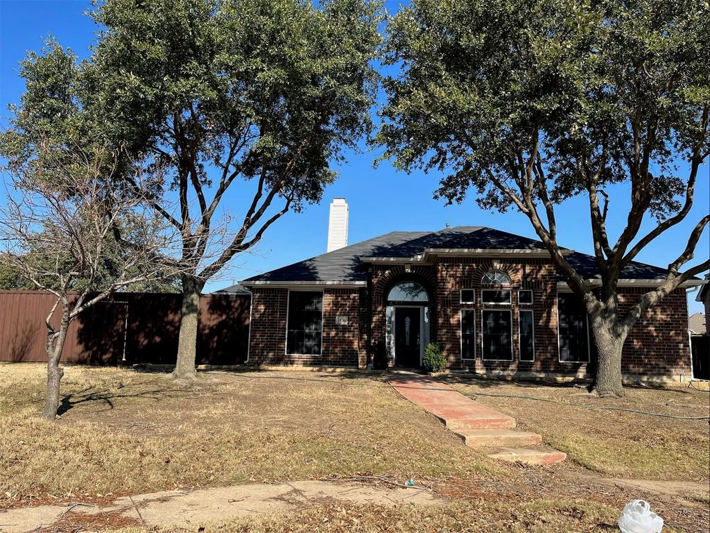 1836 Bowin Court, Carrollton
