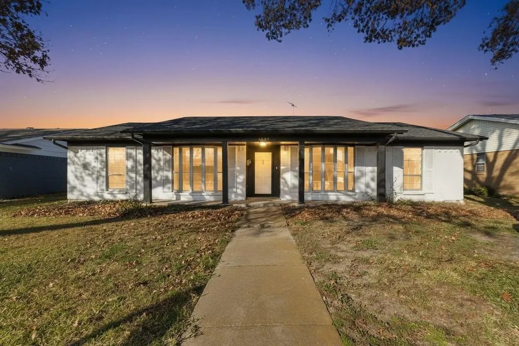 1809 Melrose Street, Garland