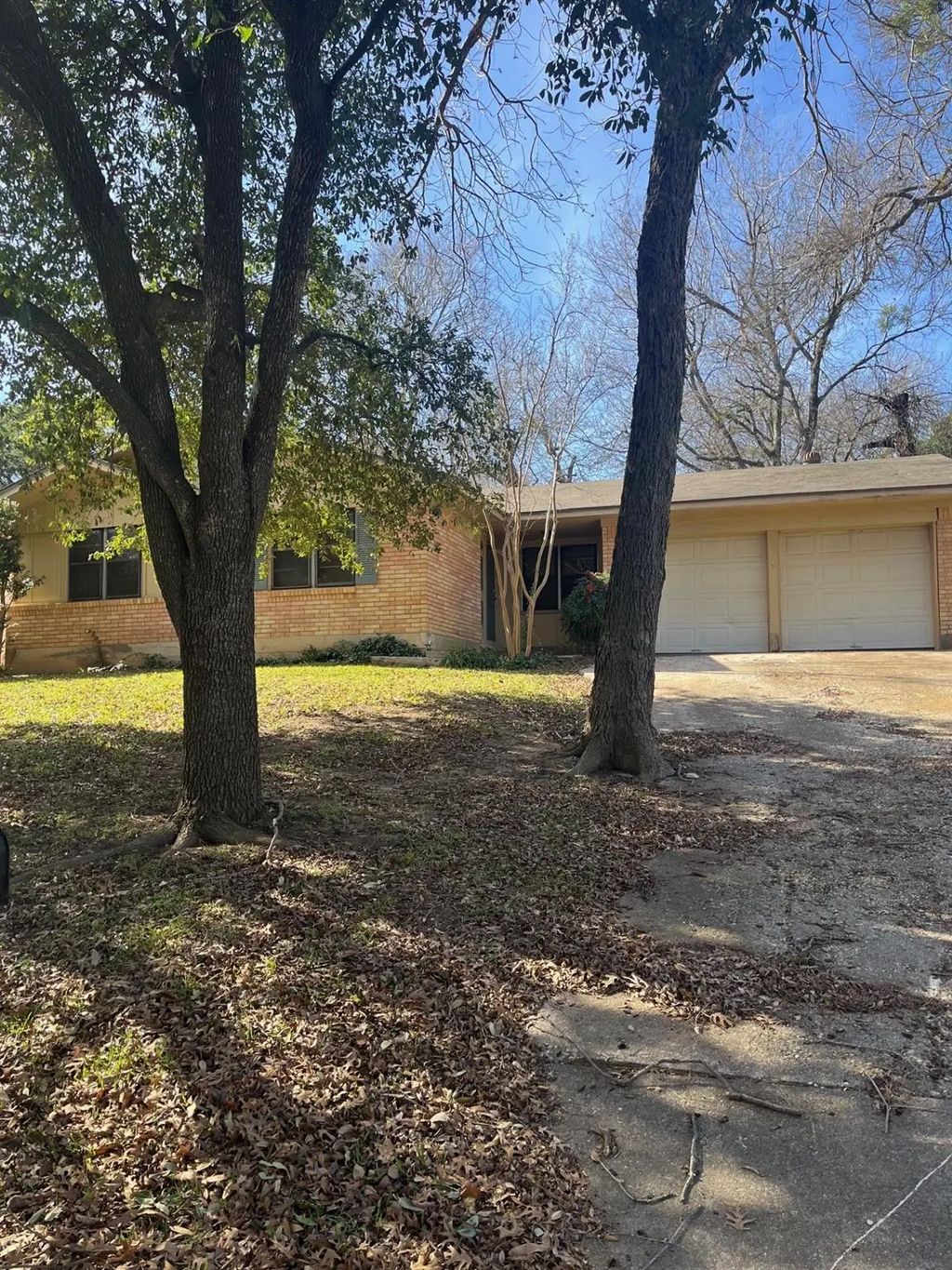 524 Brookwood Drive, Woodway