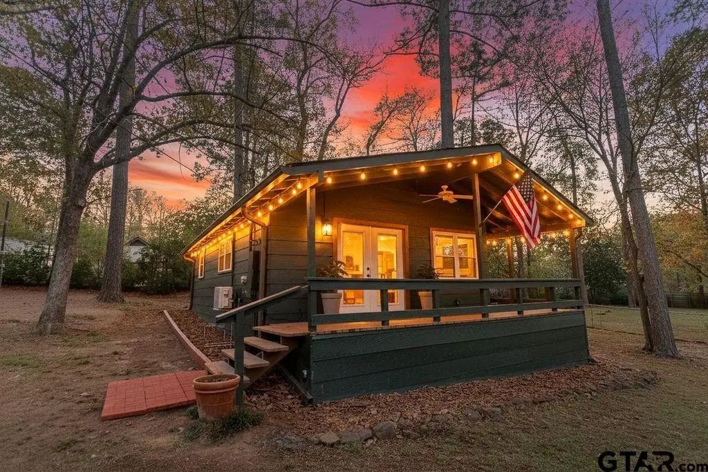 212 Canyon Drive, Hideaway