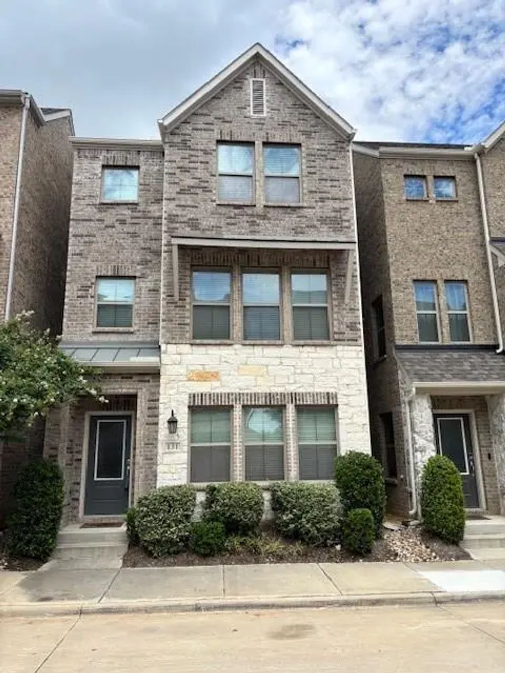 131 Peach Orchard Lane, Euless