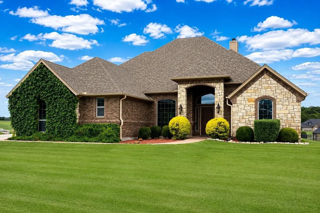 162 Ellis Spring Drive, Weatherford