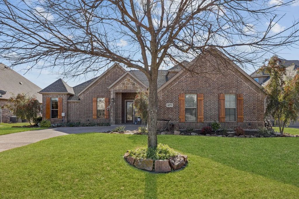 6073 The Resort Boulevard, Fort Worth