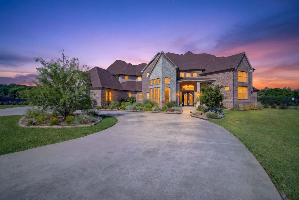 3701 Canyon Pass Trail, Burleson