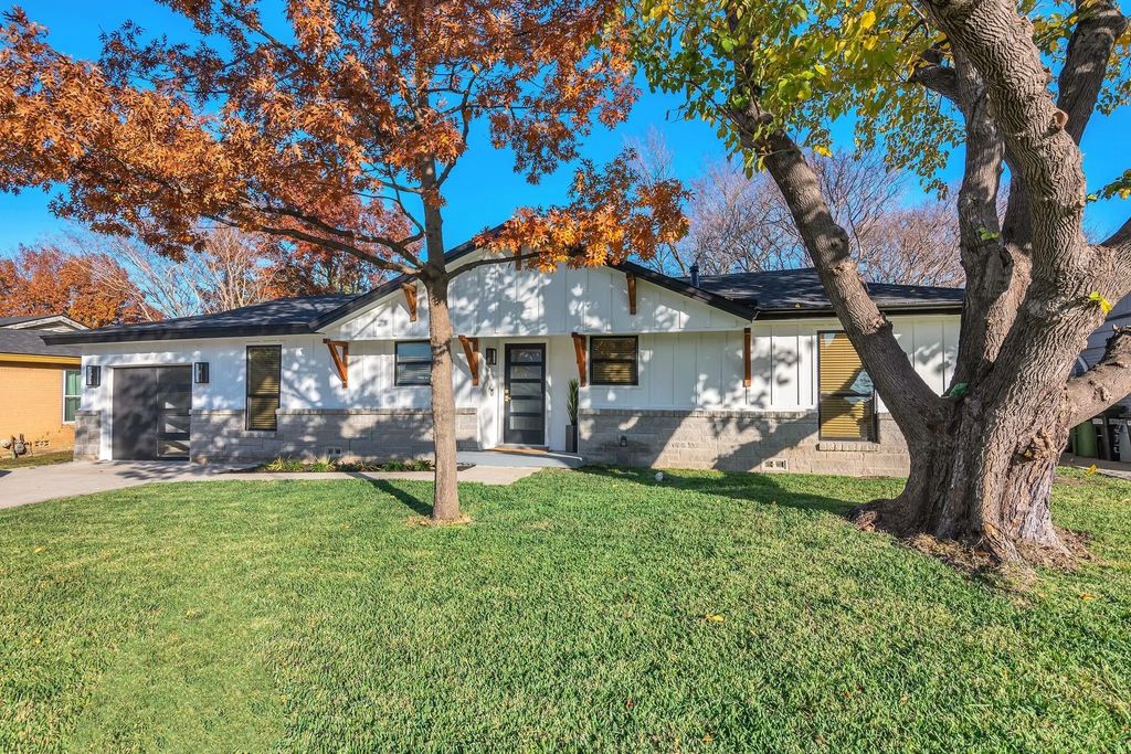 1237 Airline Drive, Grapevine