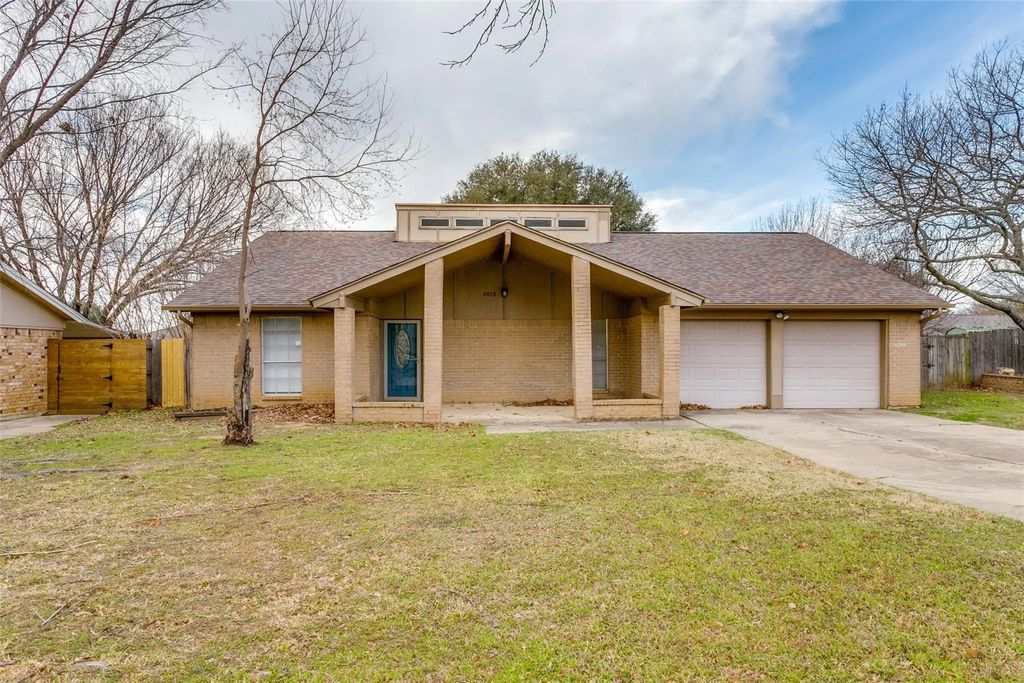 6513 Paula Court, North Richland Hills
