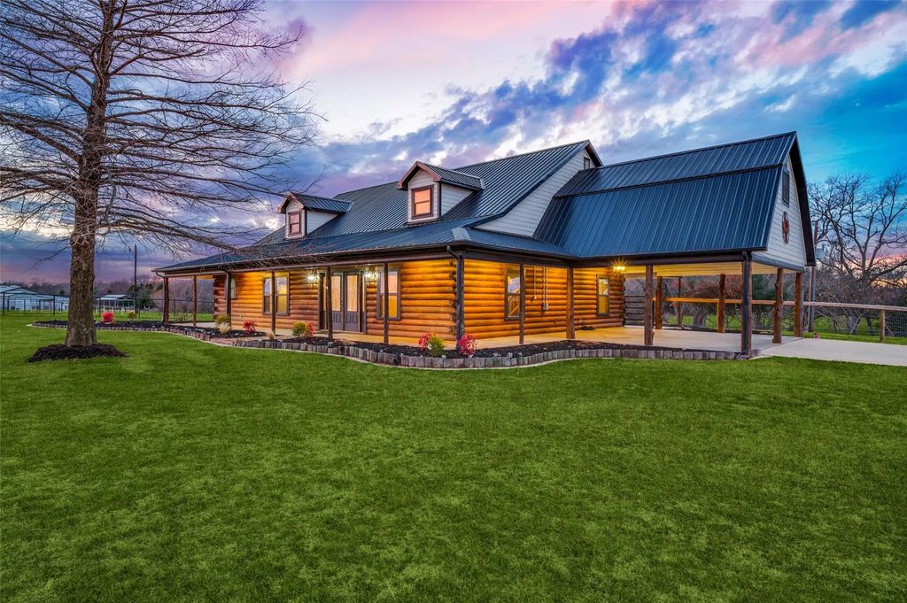 1353 Spring Creek Road, Collinsville