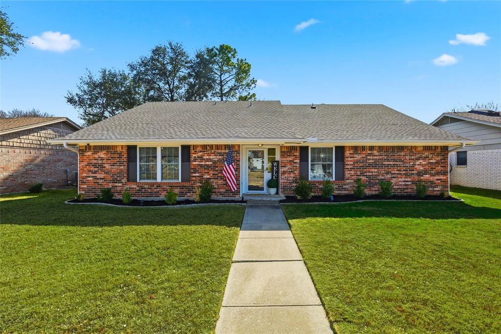 1309 River Oaks Drive, Flower Mound