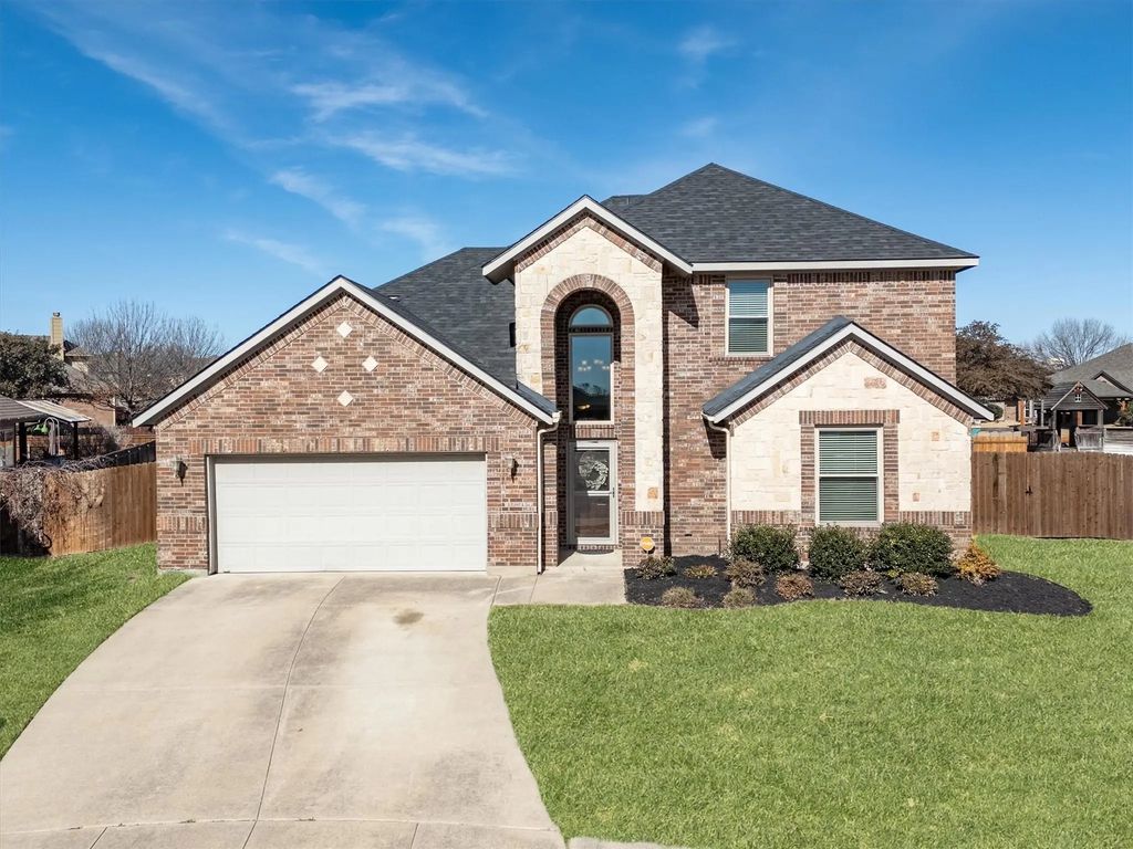 425 Locksley Court, Saginaw