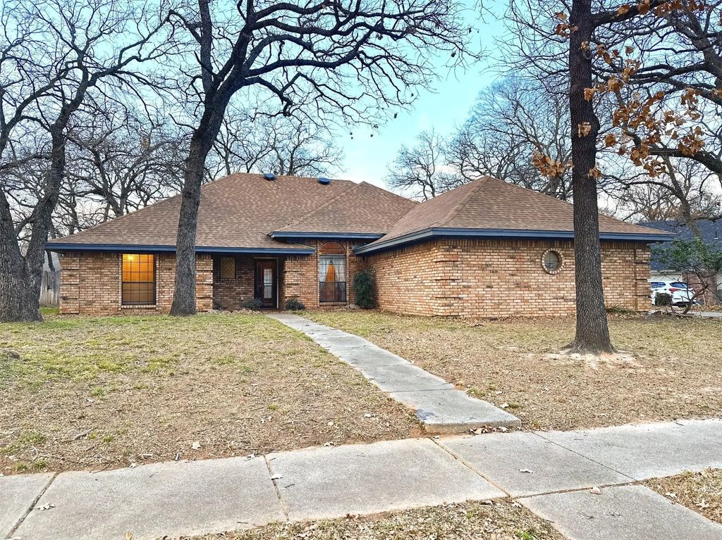 509 Topside Drive, Azle