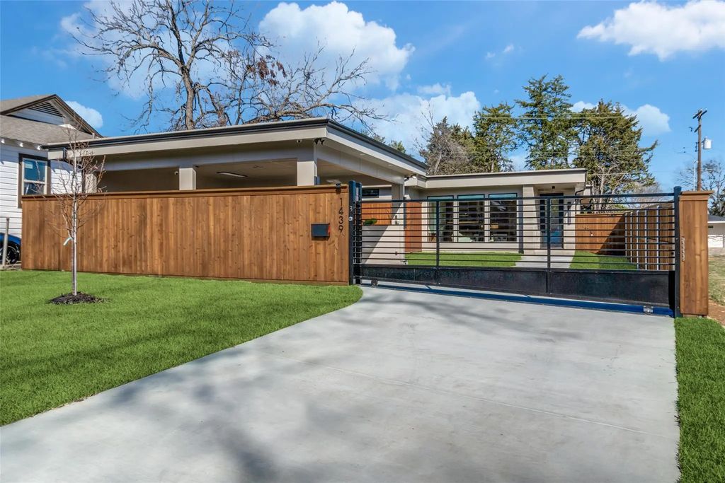 1439 E Louisiana Avenue, Dallas