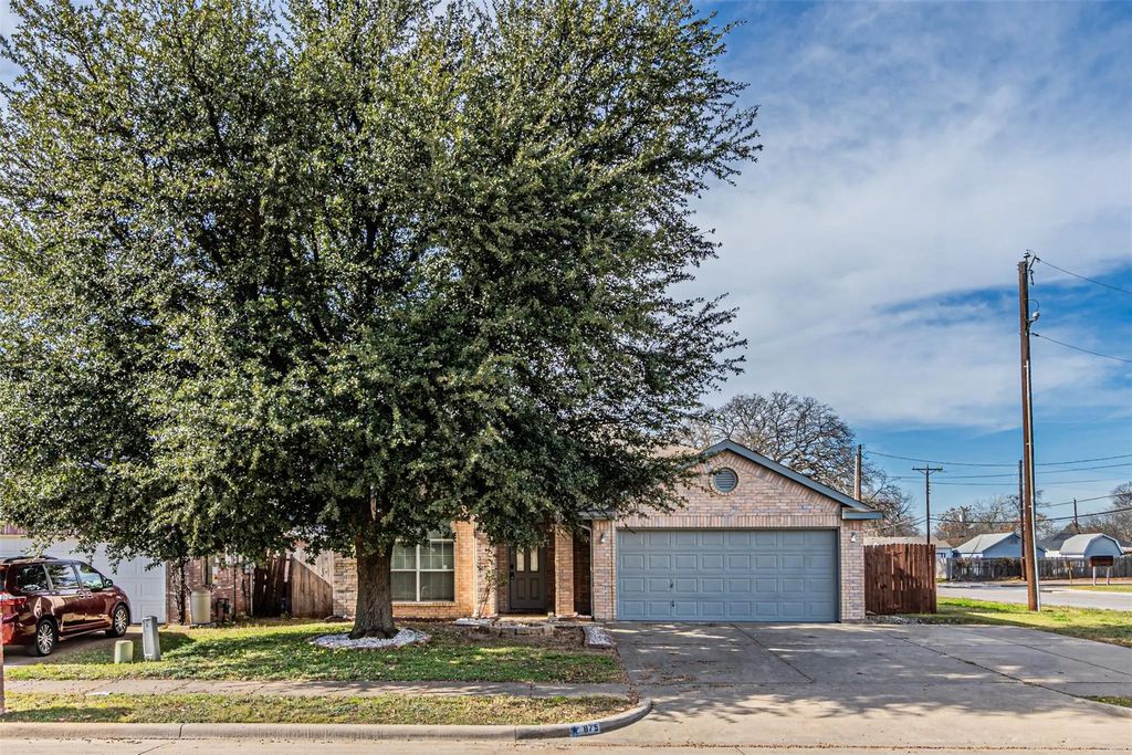 875 Grace Lane, Irving