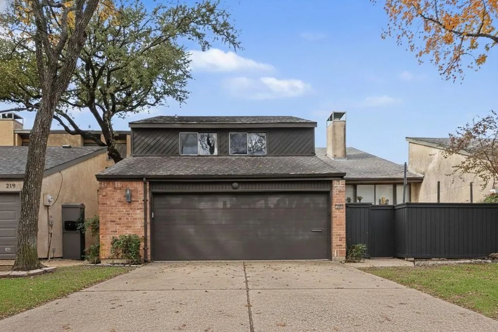 12223 Center Court Drive, Dallas