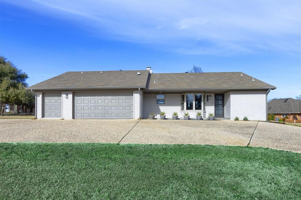401 Kiowa Drive W, Gainesville
