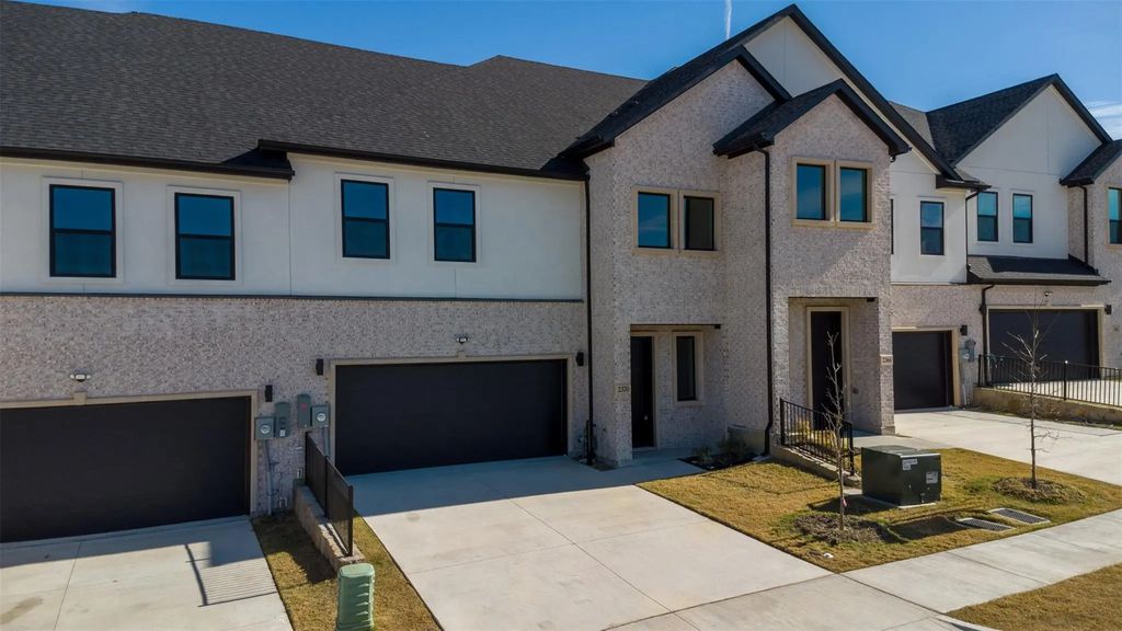 2370 Usman Drive, Irving