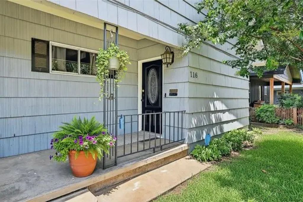 116 N Willow Street, Sherman