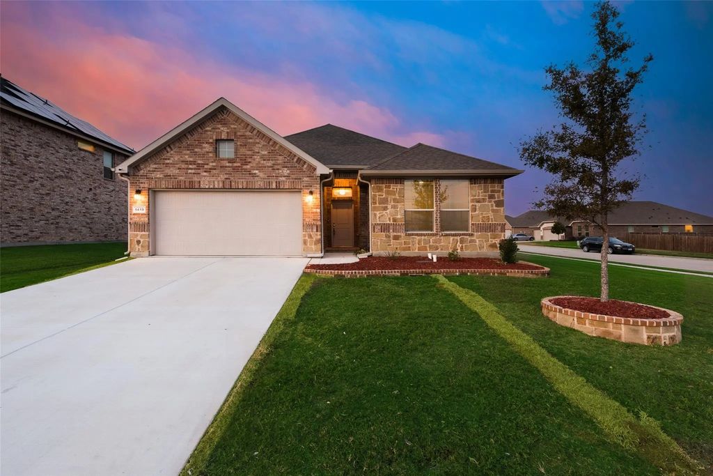 1419 Fox Hollow Road, Krum