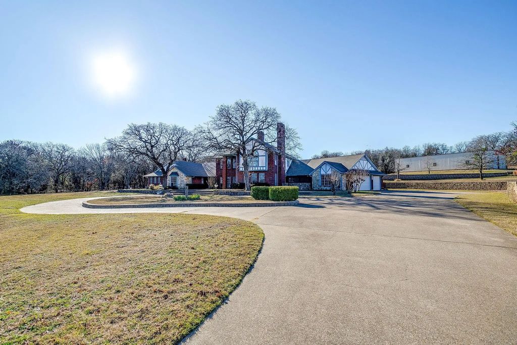 3017 Freeman Lane, Crowley