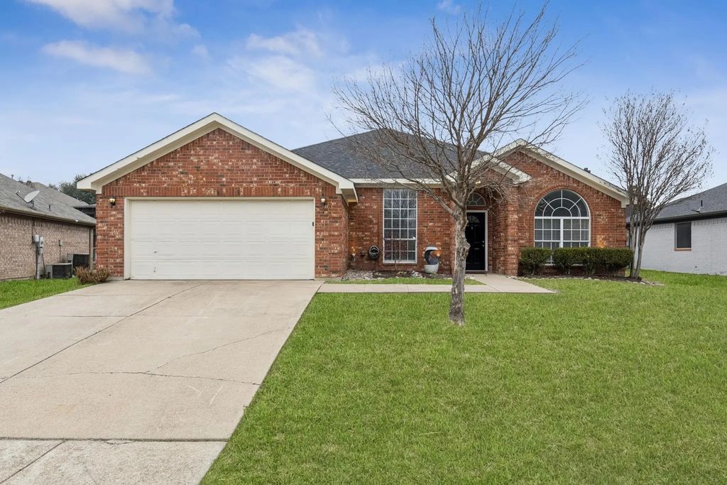 619 Manchester Drive, Mansfield