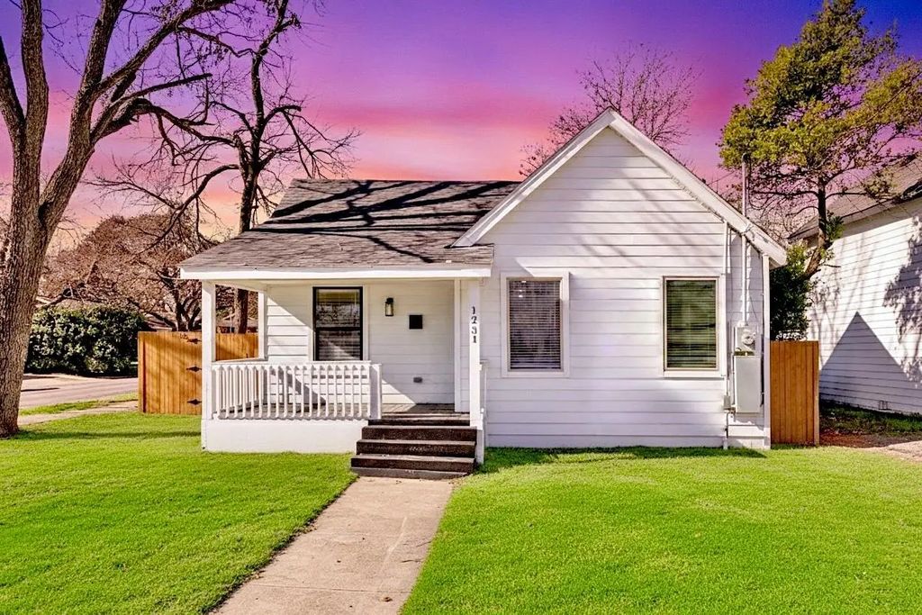 1231 S Edgefield Avenue, Dallas