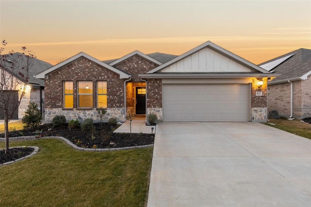 522 Castle Road, Sherman