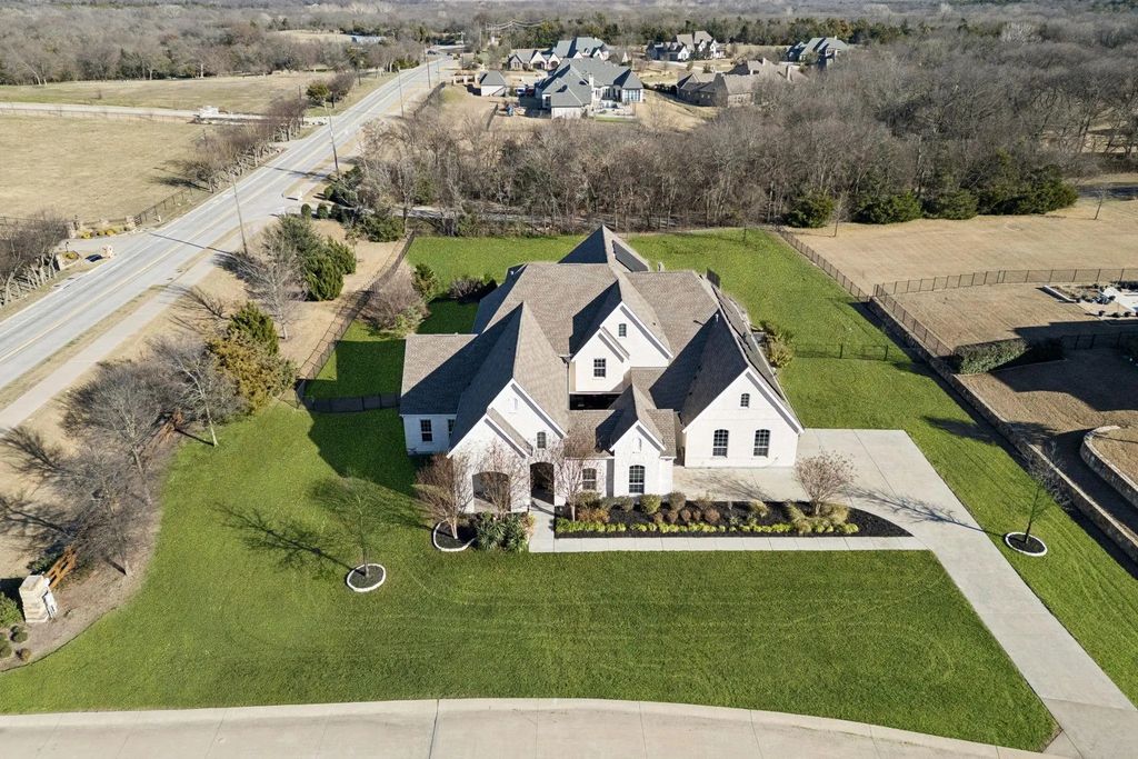 330 Bonham Boulevard, Fairview
