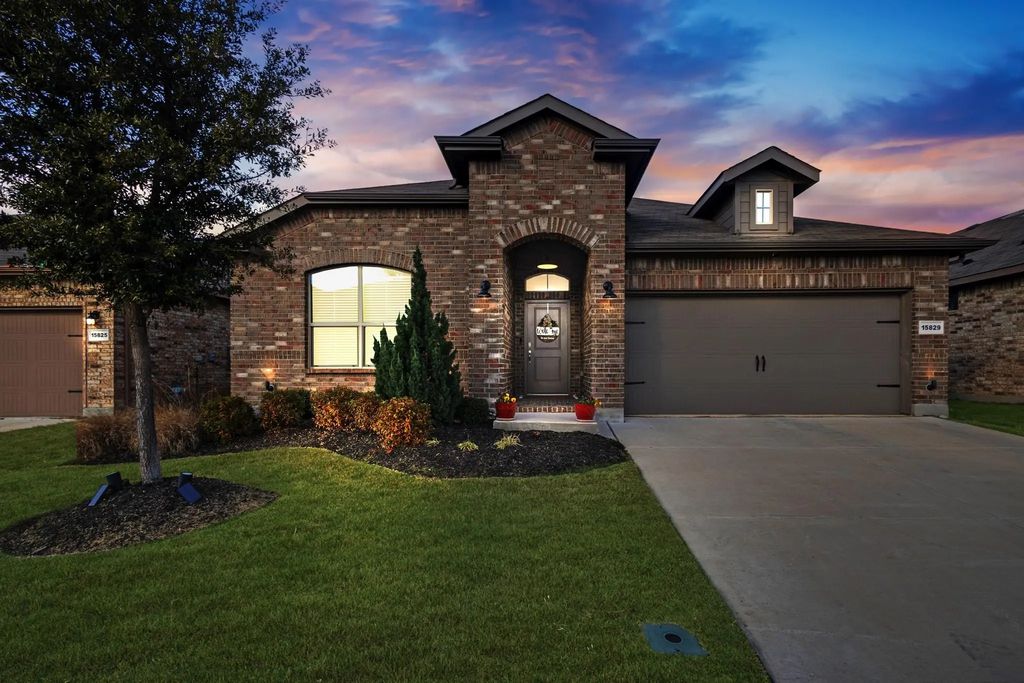15829 Farringdon Street, Fort Worth