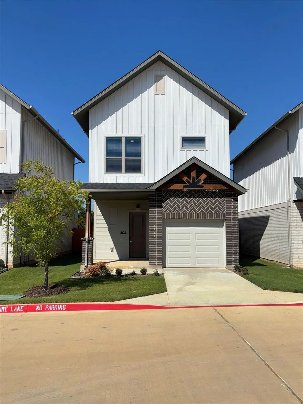 2036 Oak Grove 107, Aubrey