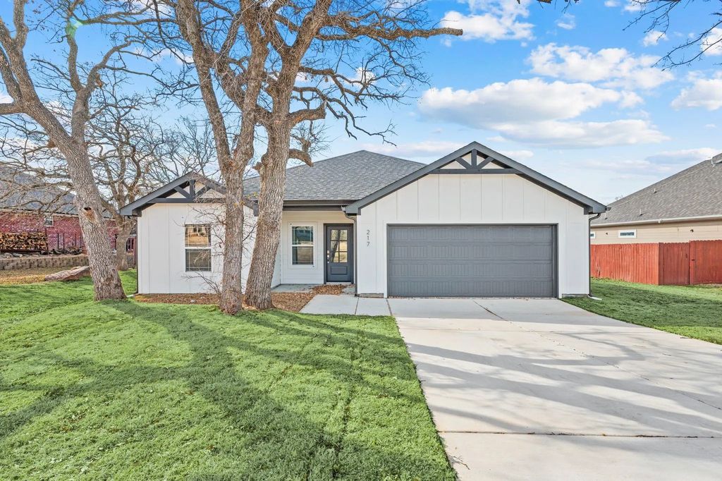 217 Shady Oaks Drive, Runaway Bay