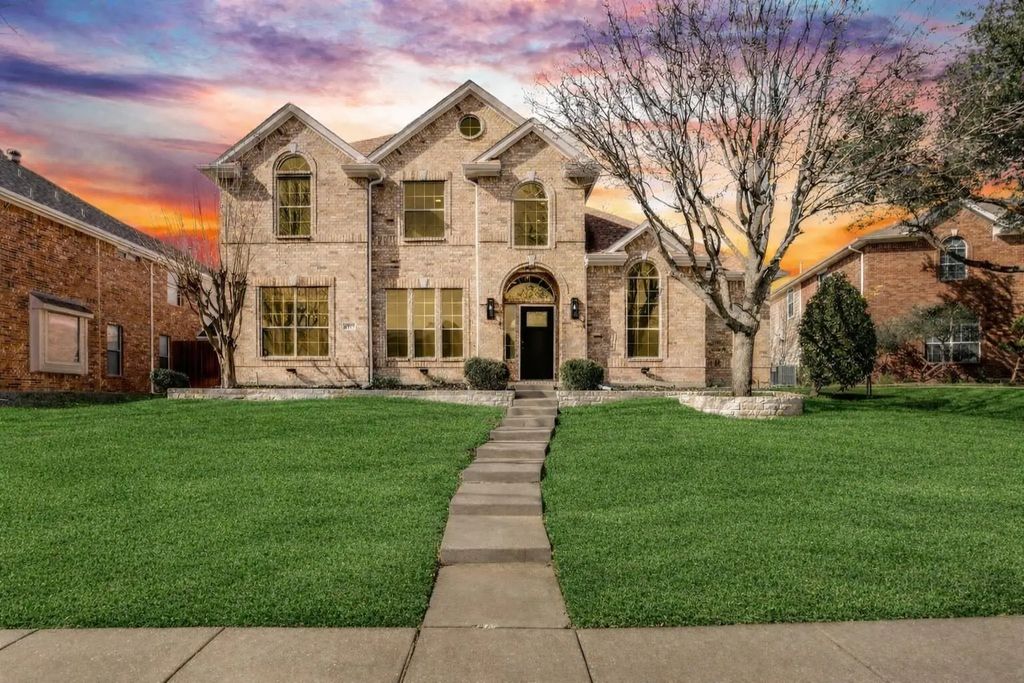 6917 Highlight Place, Plano
