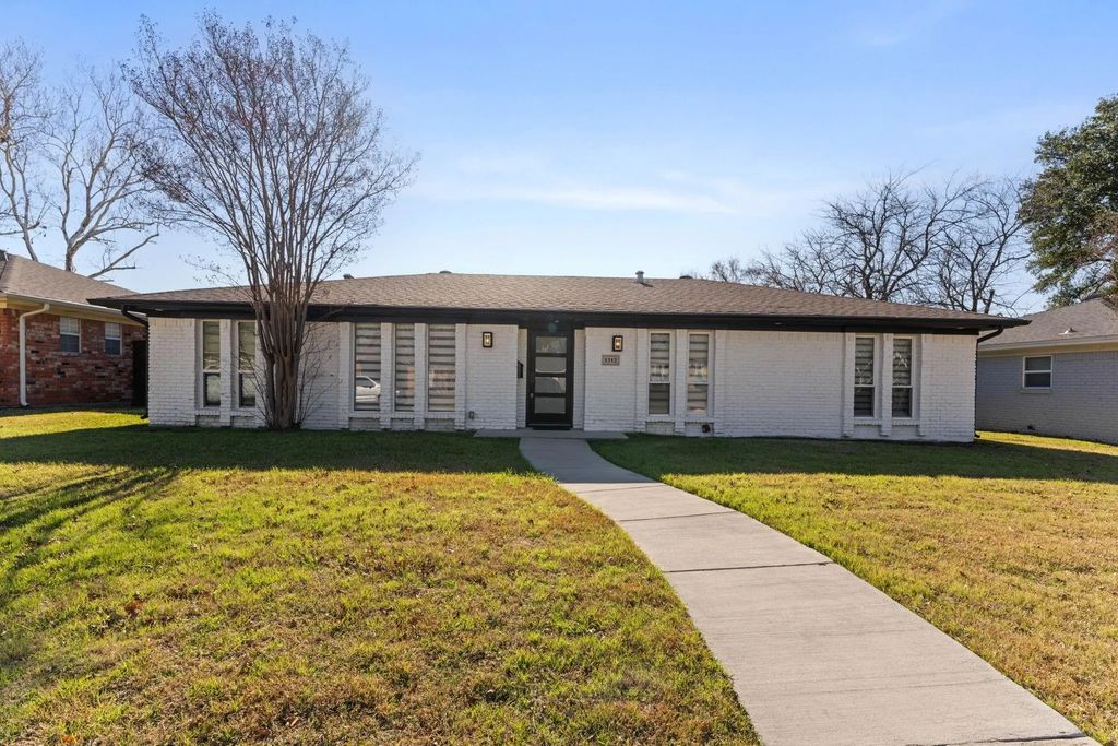 1312 Oakhill Drive, Plano