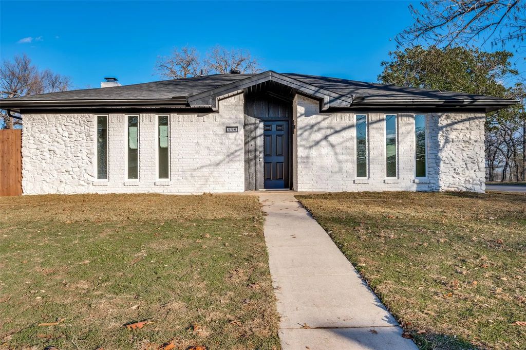 116 Cooper Drive, Hurst