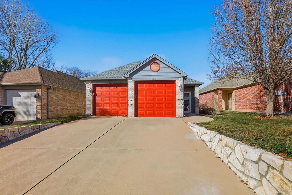1142 Story Book Lane, Weatherford