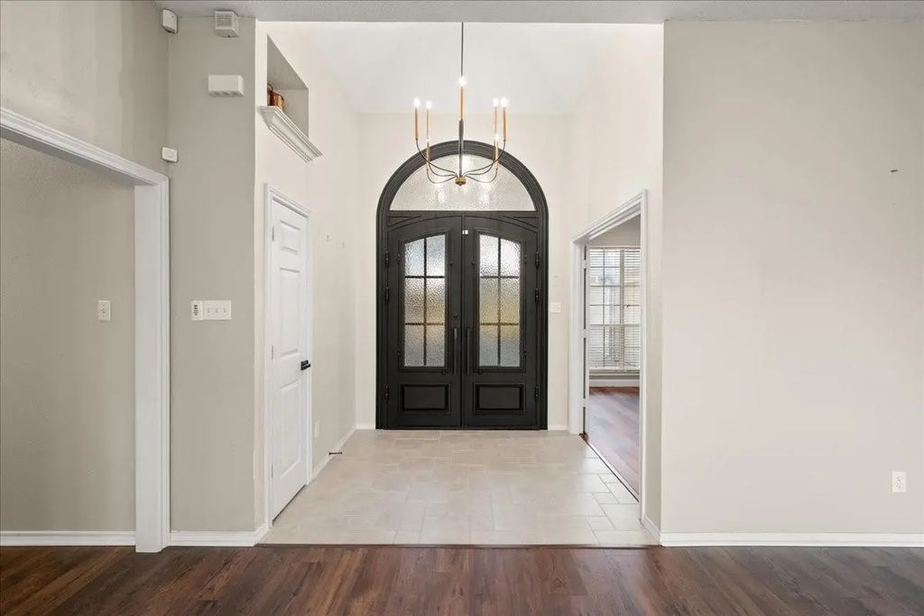 1409 Spinnaker Lane, Azle