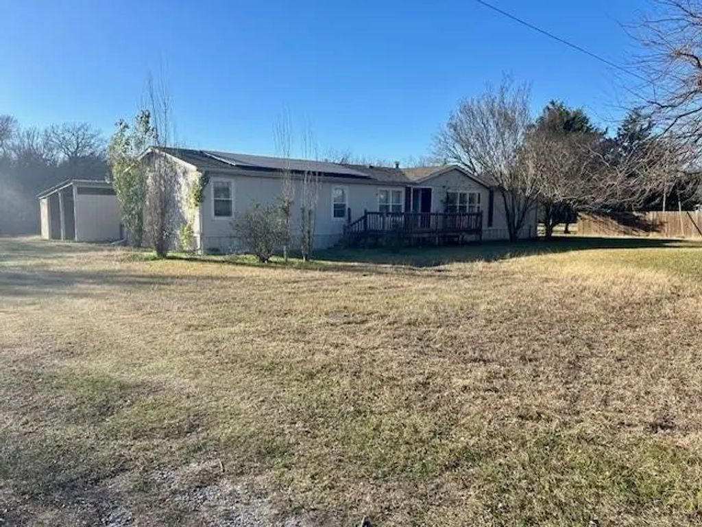 385 County Road 161, Streetman