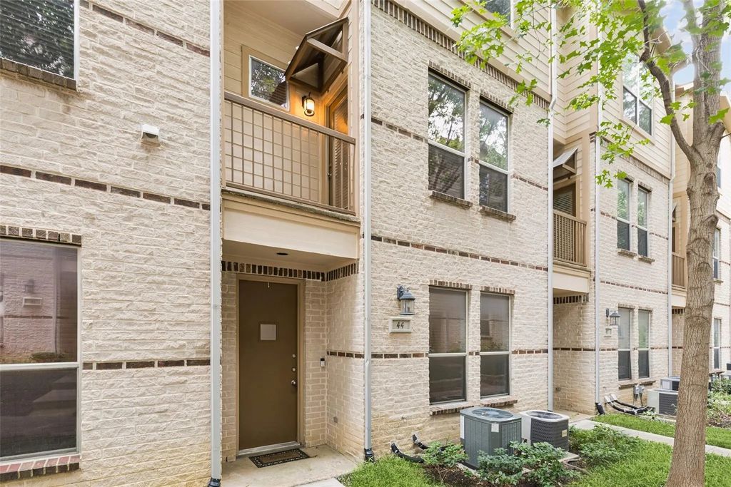4830 Cedar Springs Road 44, Dallas