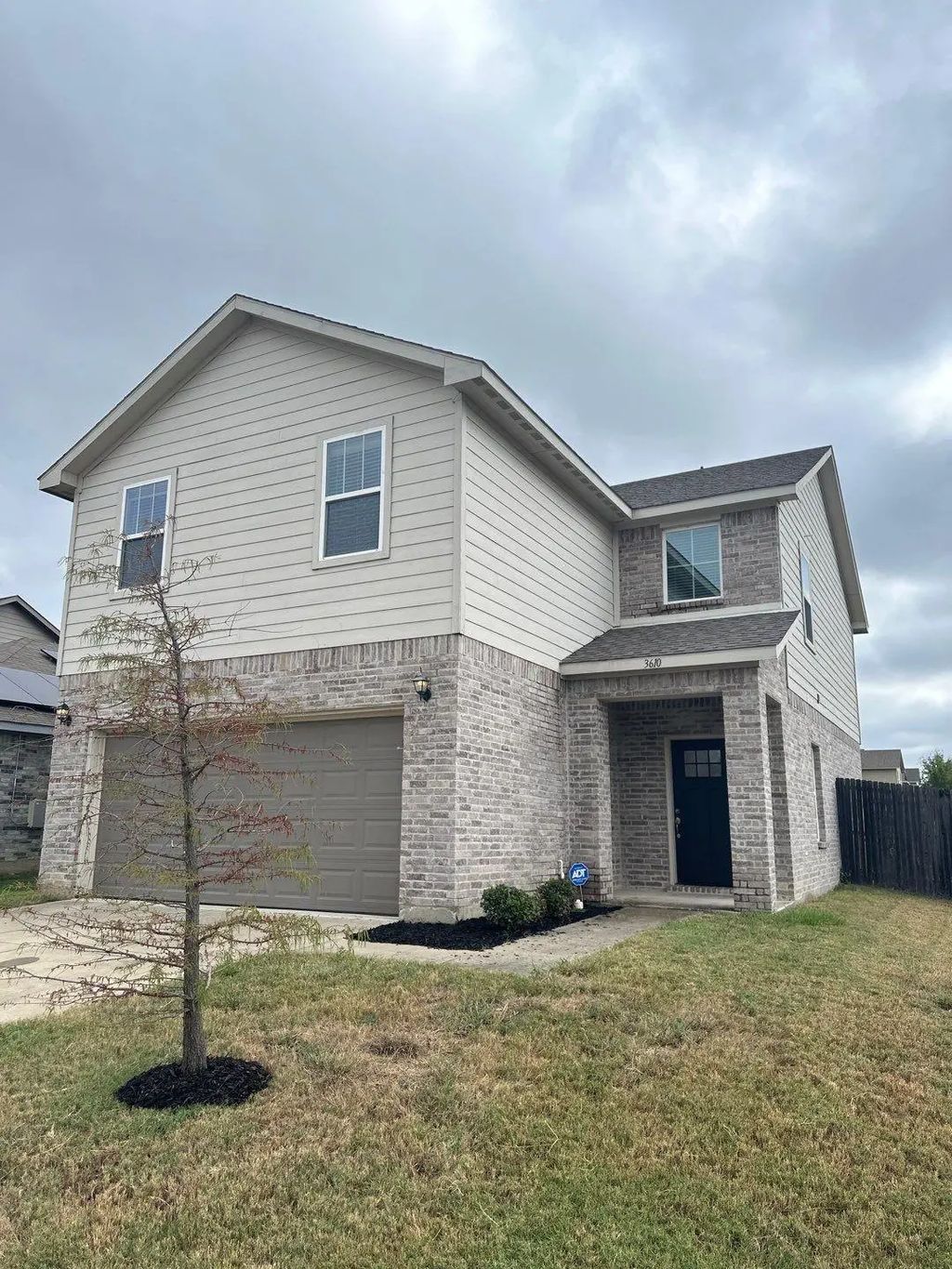 3610 Apple Valley Way, Dallas