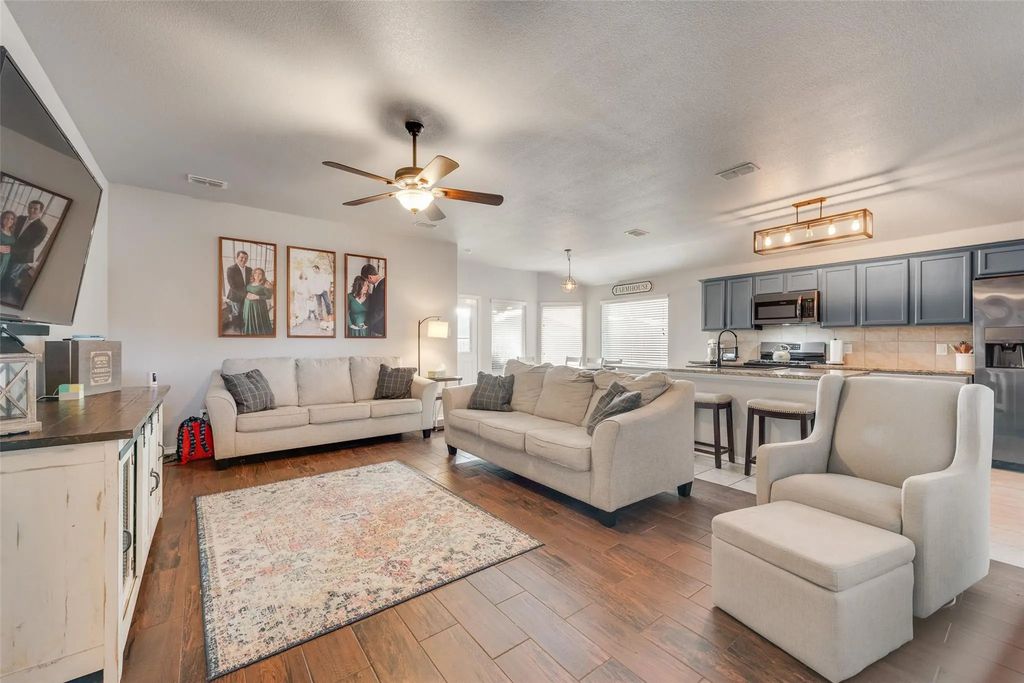 6329 Spokane Drive, Fort Worth
